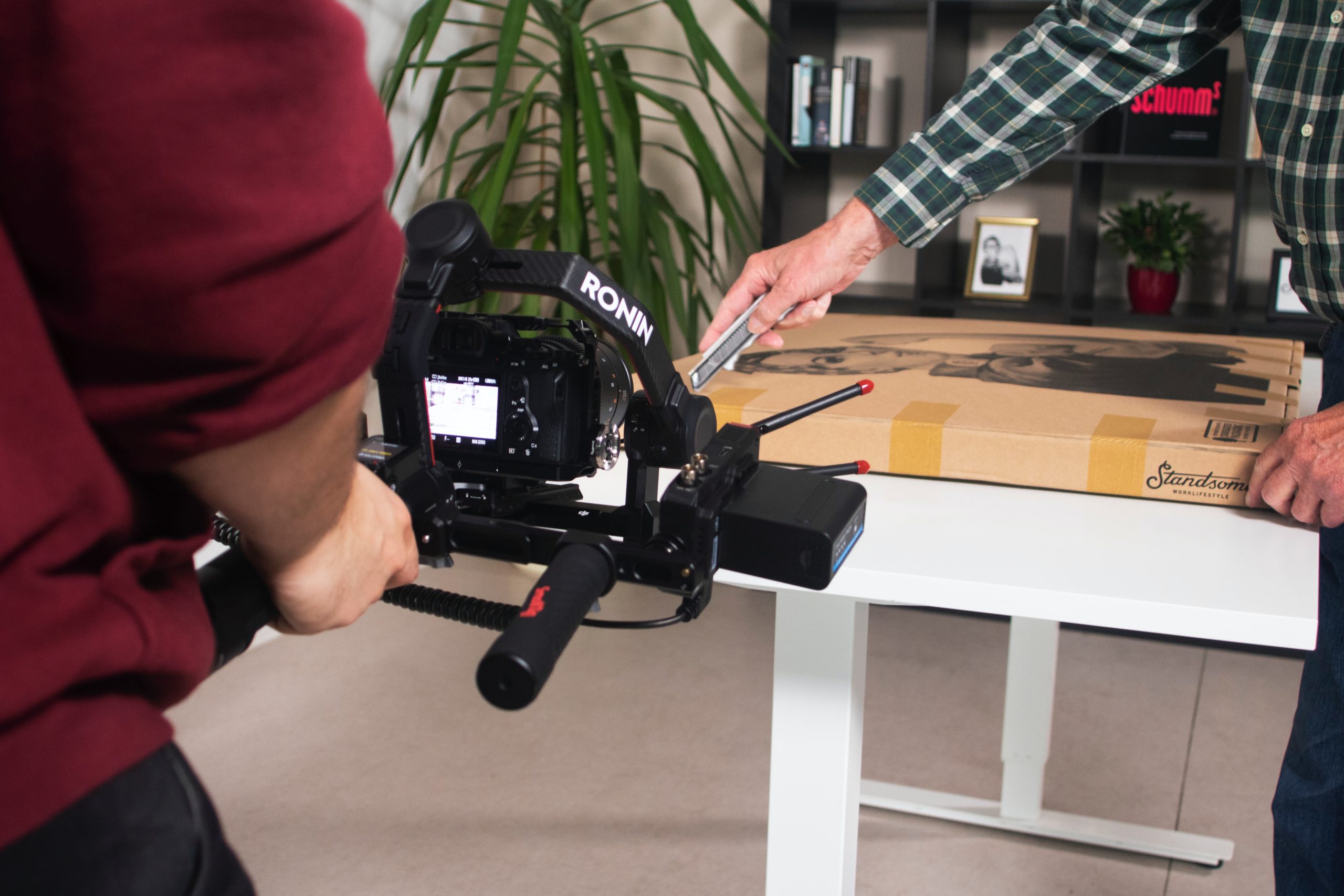 How Unboxing Videos Can Boost Your Brand - Animoto